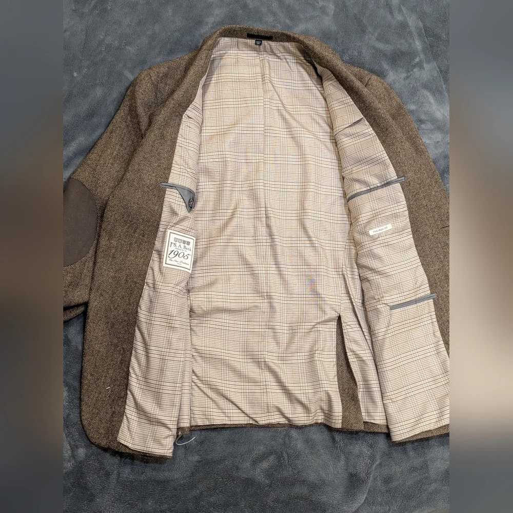 Jos.A.Bank Men's Herringbone Brown 100% Wool Blazer With Suede Elbow Patches 44L